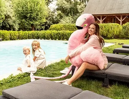 Große flamingos kuscheltiere